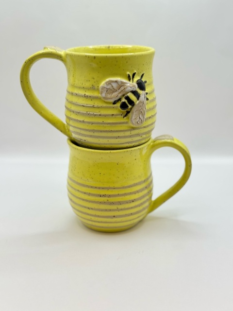Kubek ceramiczny 300 ml żółty ul z pszczołą