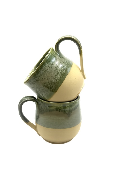 Kubek ceramiczny 450 ml – zielone szkliwo efektowe